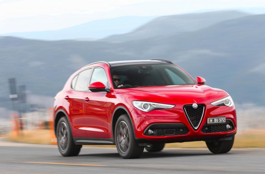  Alfa Romeo Stelvio (949) 2018 года  (AU) (фото 1 из 40)